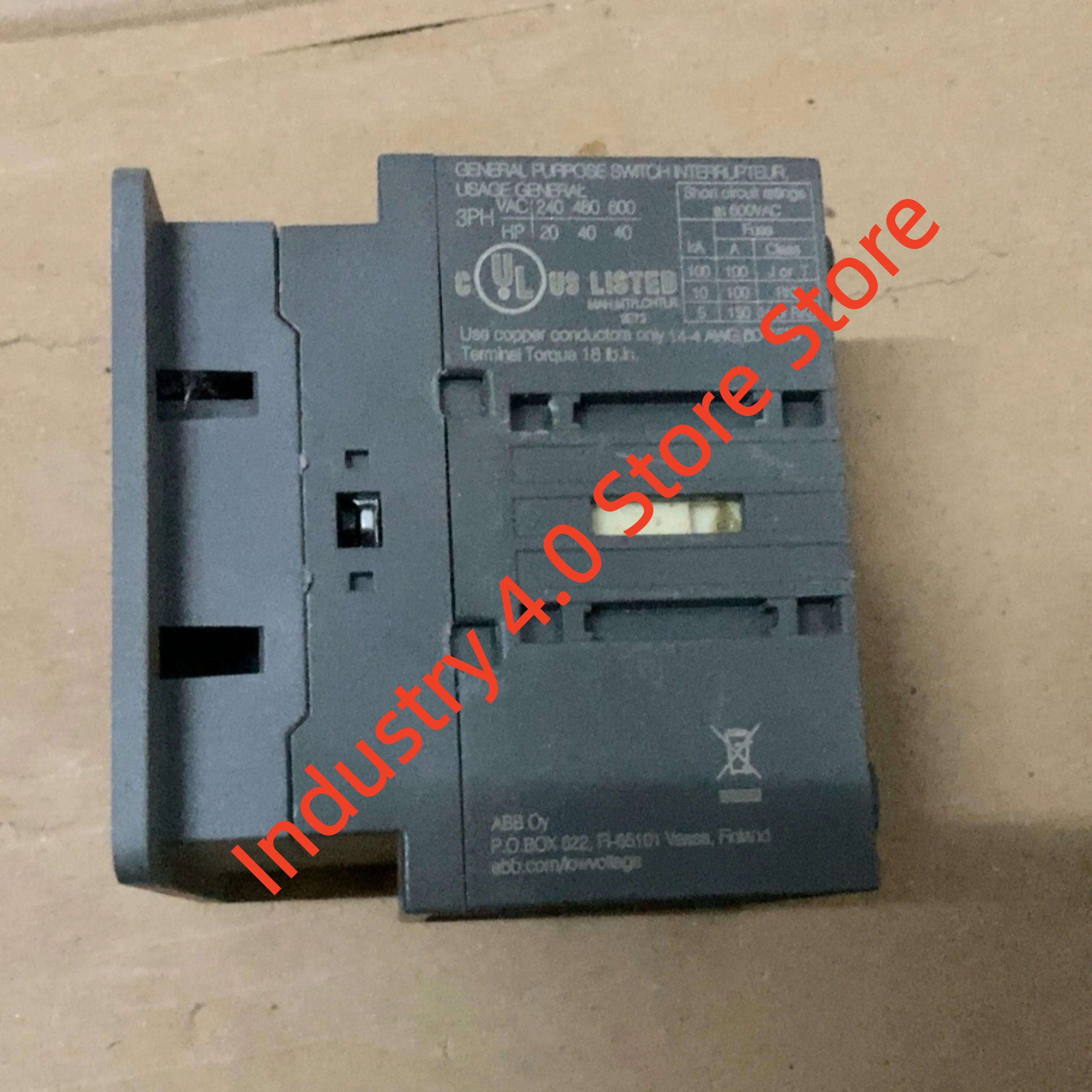 연결 해제 스위치 OT80FT3 1SCA105431R1001 새 제품 OT80FT4N2 1SCA105499R1001