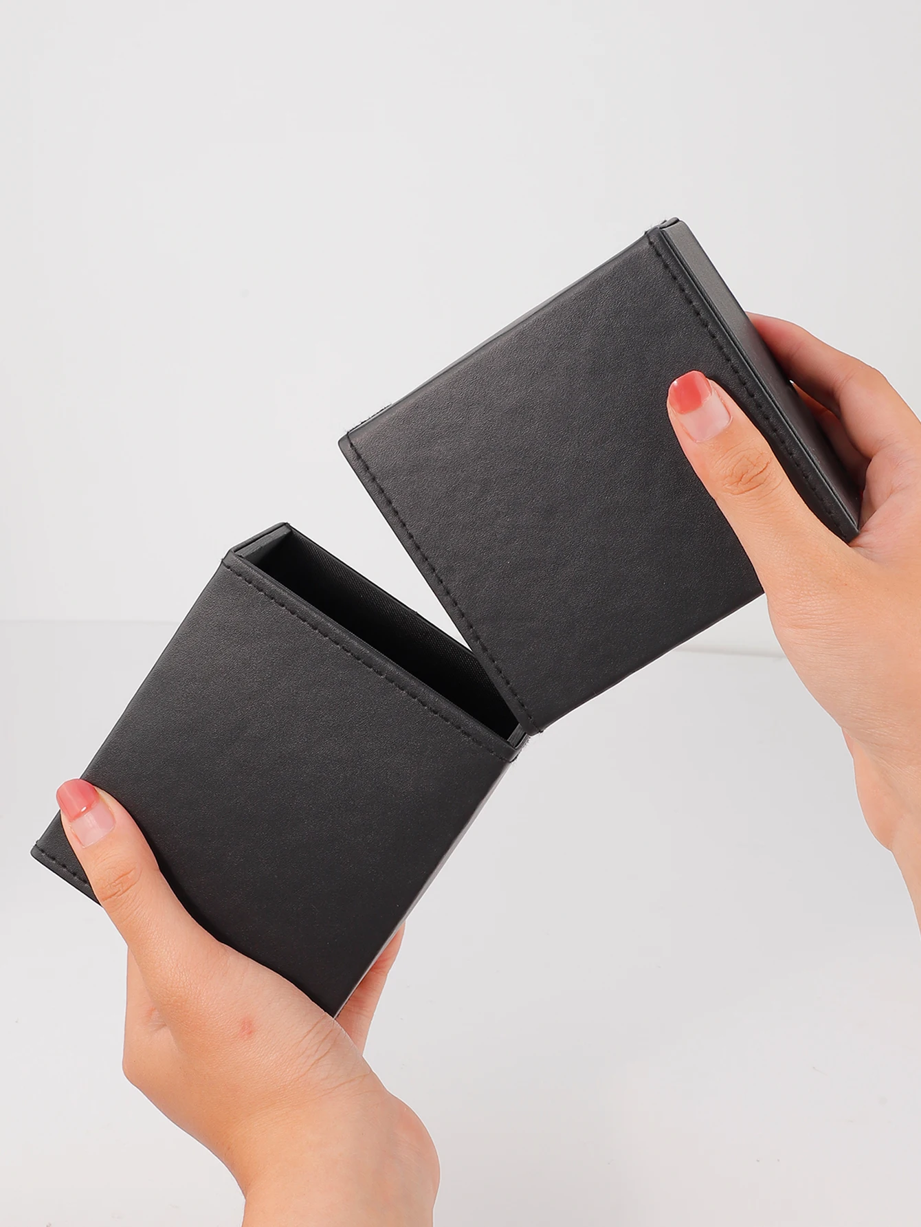 Set di pennelli per trucco da 12 pezzi in oro nero di alta qualità Pennello per cipria morbido e sciolto Pennello per toelettatura angolato Pennello per fard Pennello per fondotinta Ombretto