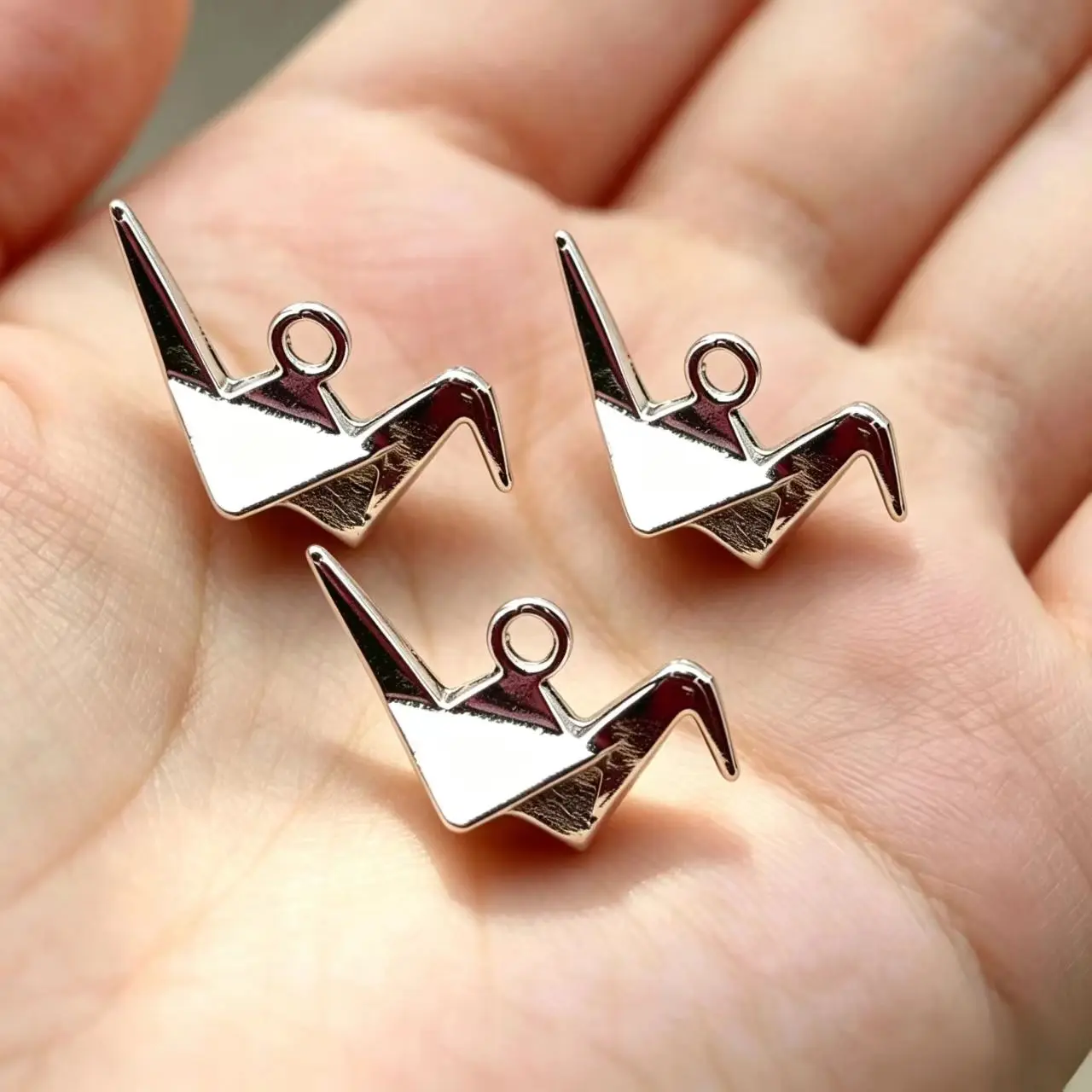 6Pcs 16*28mm Zinc Alloy Lucky Paper Crane Charms Peace Symbol Necklace Keychain Pendant Accessory Charms For Jewelry Making Gift