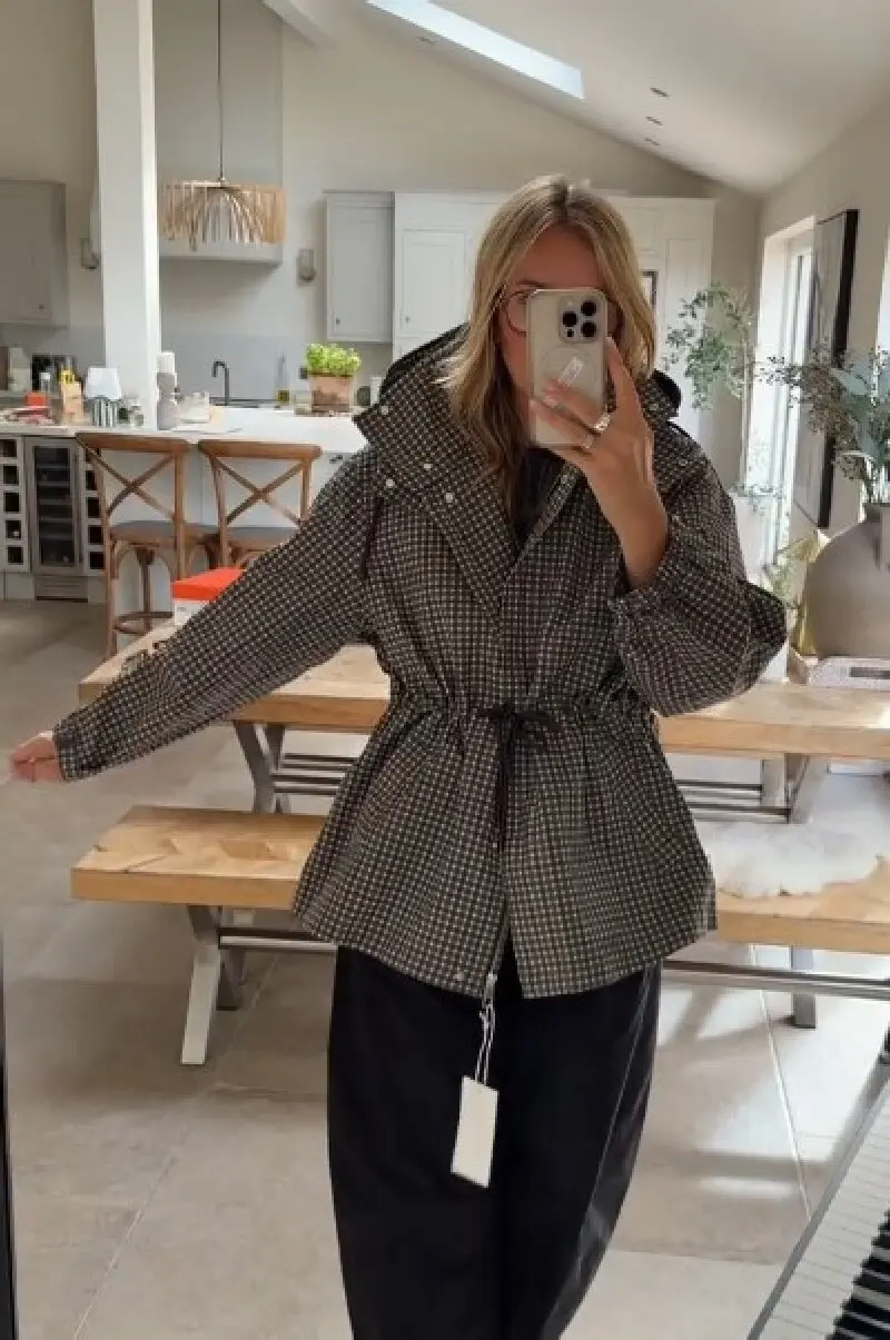 Modische Retro-Karo-Kapuzenjacke für Damen, Langarm, Tailliert, Locker Sitzend, Leichte Oberbekleidung, Mantel, Herbst 2026, Neue Alltagsjacken – Detail 3