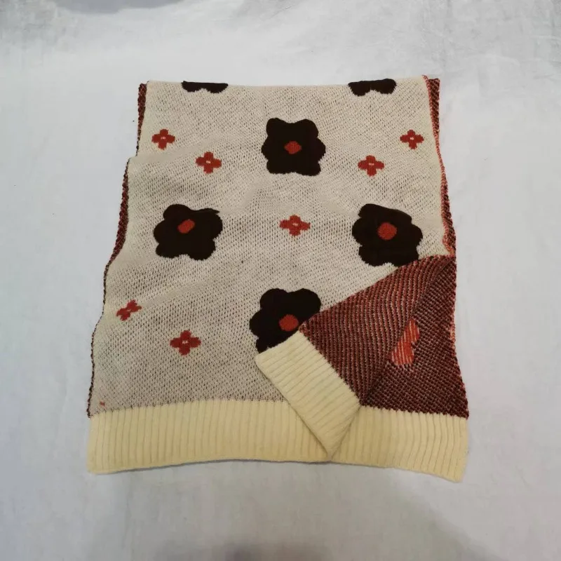 2025 koreanische Mode Stickerei Blume Schals Weibliche Designer Frauen Winter Schal Pashmina Bufandas Foulard Warme Hijab Wraps