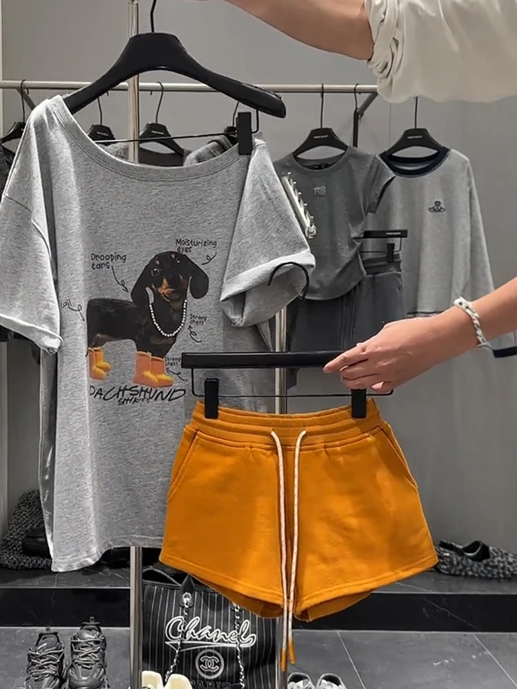 American Style Summer Outfit Women's T-shirt Shorts Set Dog Print One Shoulder Design Pearl Necklace Dog Print T-shirt Shorts... - view 4