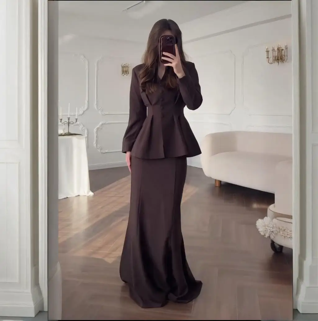 

Осень-зима 2022, комплект с трансграничной юбкой-кардиганом ЕС, США, облегающая элегантная свободная юбка-миди с длинными рукавами, мягкая ткань, модная универсальная