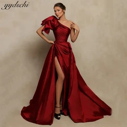 Maßgeschneiderte One-Shoulder-Satin-Seitenschlitz-elegante 2024-Cocktail- und Heimkehrkleider für Damen, formelle Anlässe, Hofschleppe