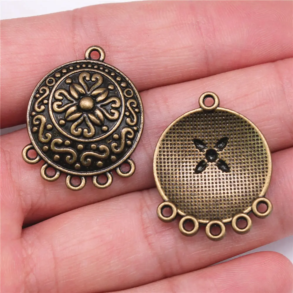 Connecteur de boucle d'oreille fleur sculptée ronde, breloques pour bijoux, pendentif exécutif, lot de 4 pièces