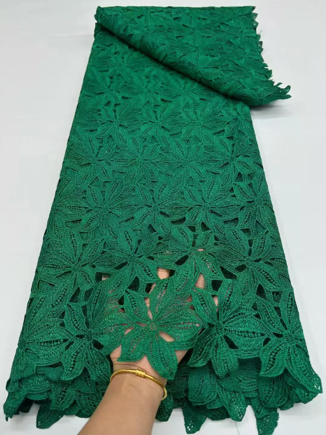 Africano Nigeriano 2025 Ricamo di Alta Qualità Tulle Tessuto di Pizzo Abito per Party di Nozze Guipure Solubile in Acqua PaillettesCucito