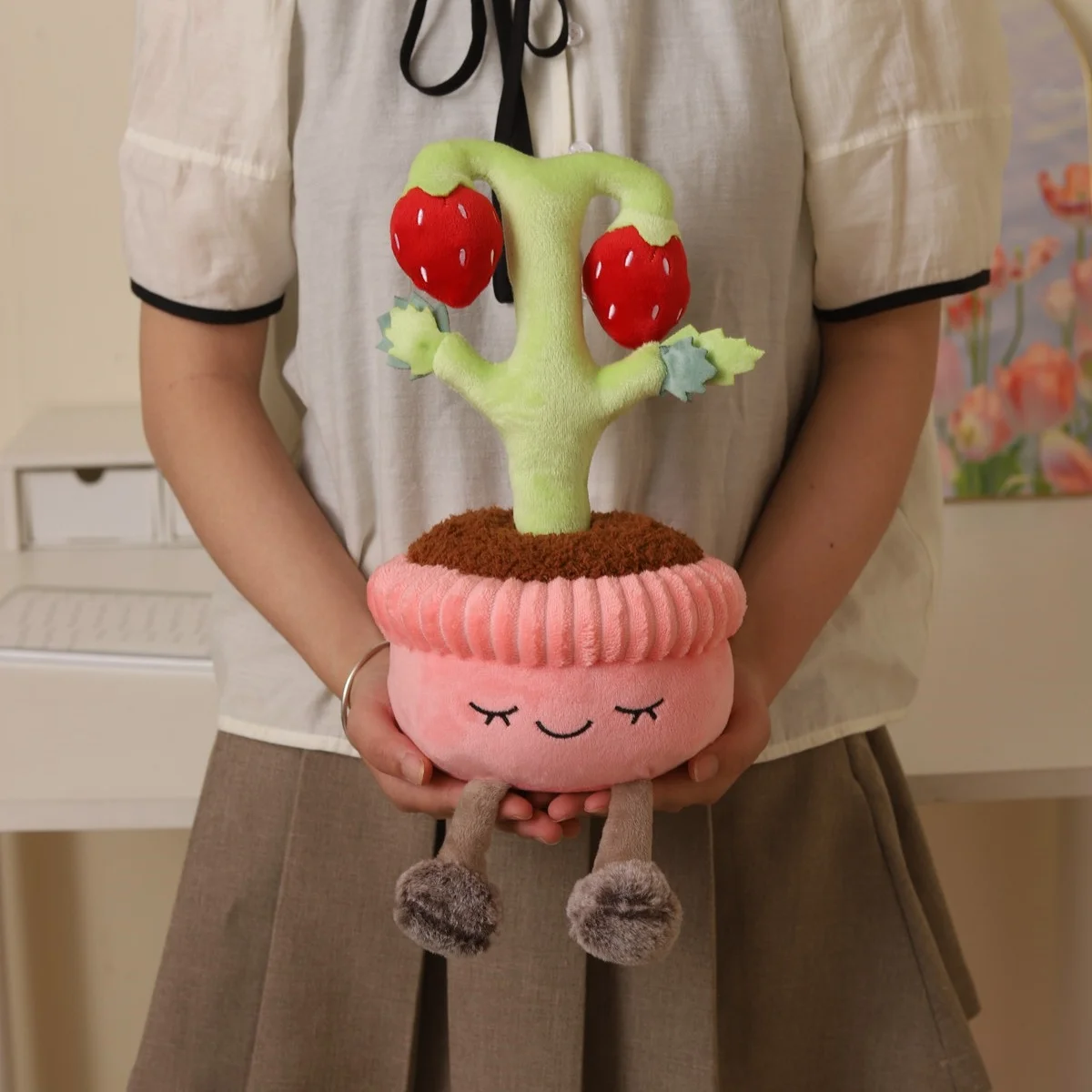 Funny Strawberry Potted Plant Plush Toys Soft Pretty Cartoon Fruit Toys Lovely Desktop Decor Kids Game Props Pretty Xmas Gift