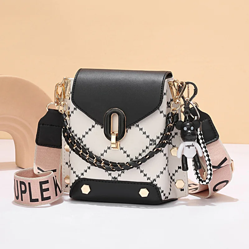 Girls Small Exquisite Cute Shoulder Bag Ladies Fashion Comfortable Wide Shoulder Crossbody Bag Cubic Bear Tassel Decoration