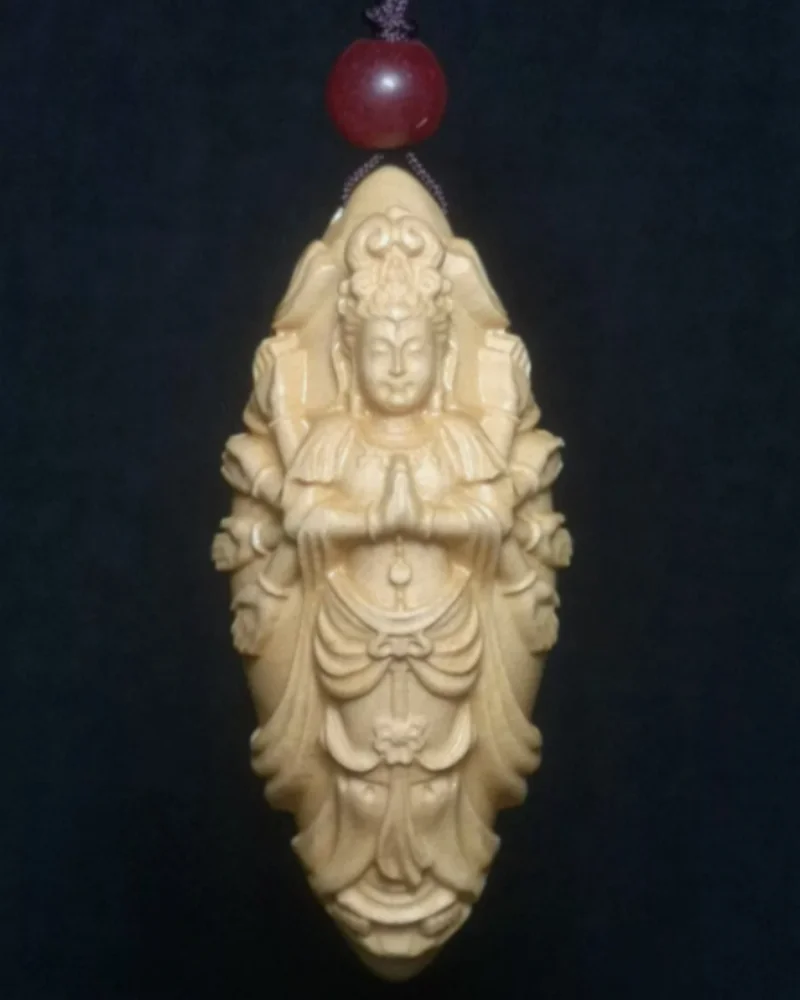 2.2 Inch Boxwood Wood Carved Avalokitesvara Kwan-yin Statue Netsuke Collectable
