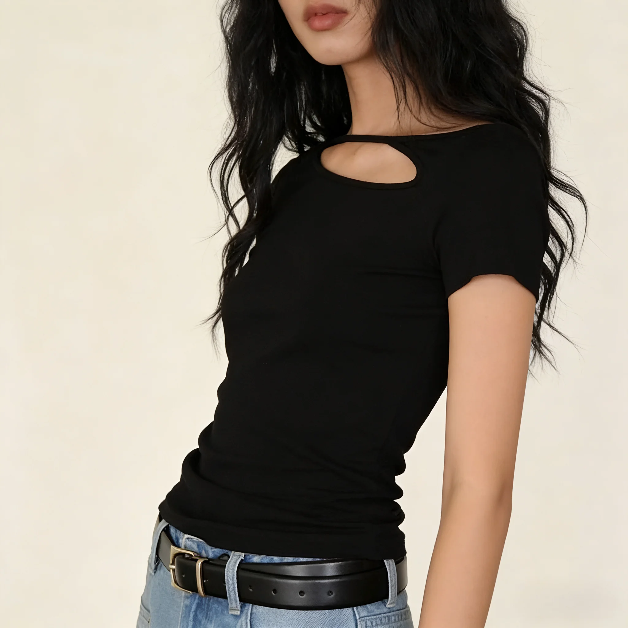

Women's Openwork Short-Sleeved Straight-Shoulder T-Shirt Stylish Summer Slimming Base Layer T-Shirt Women's Top