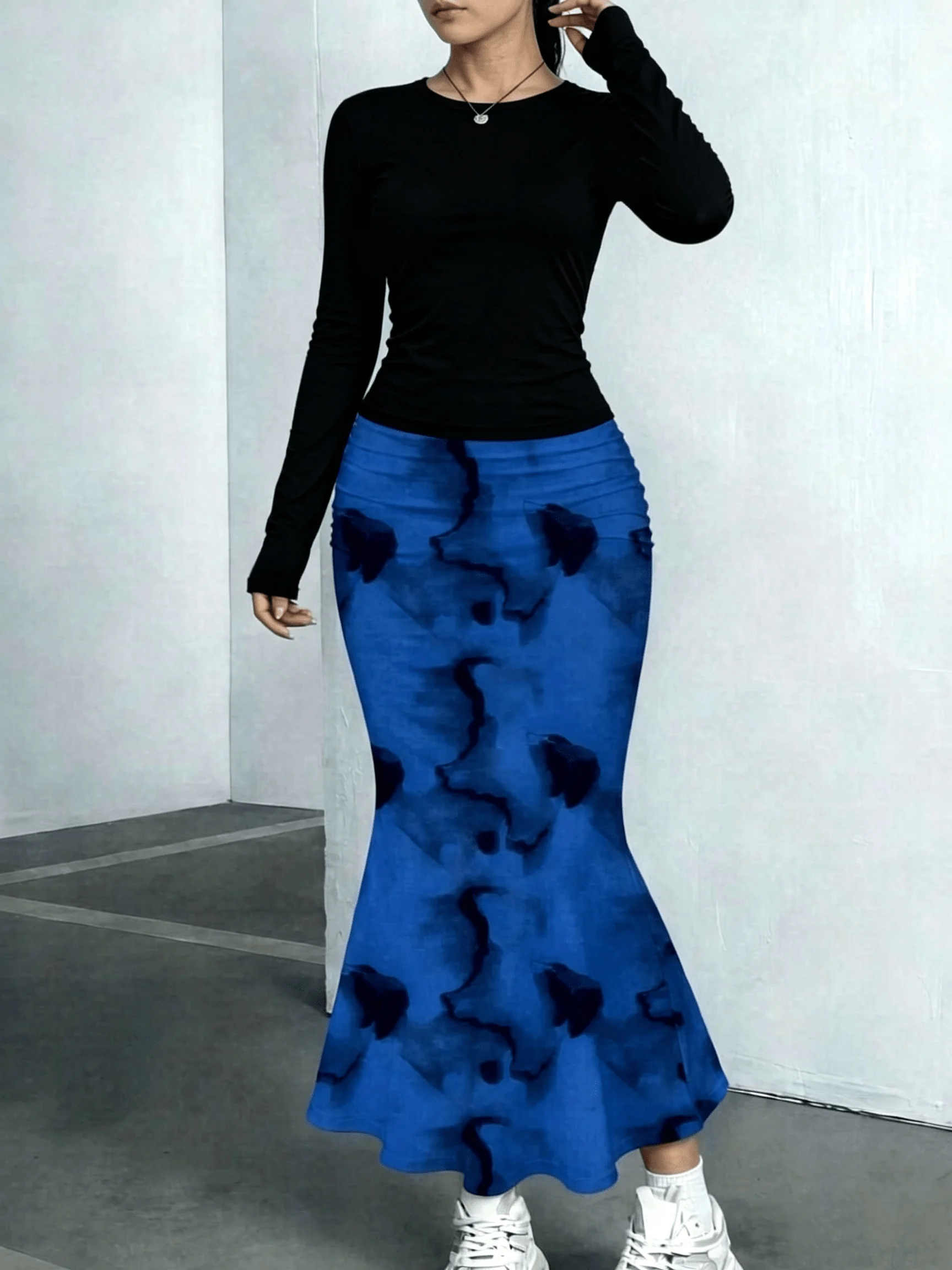 Women's Casual Elegant Solid Color round Neck Long Sleeve Top with Elastic Waist Color Block Skirt Set