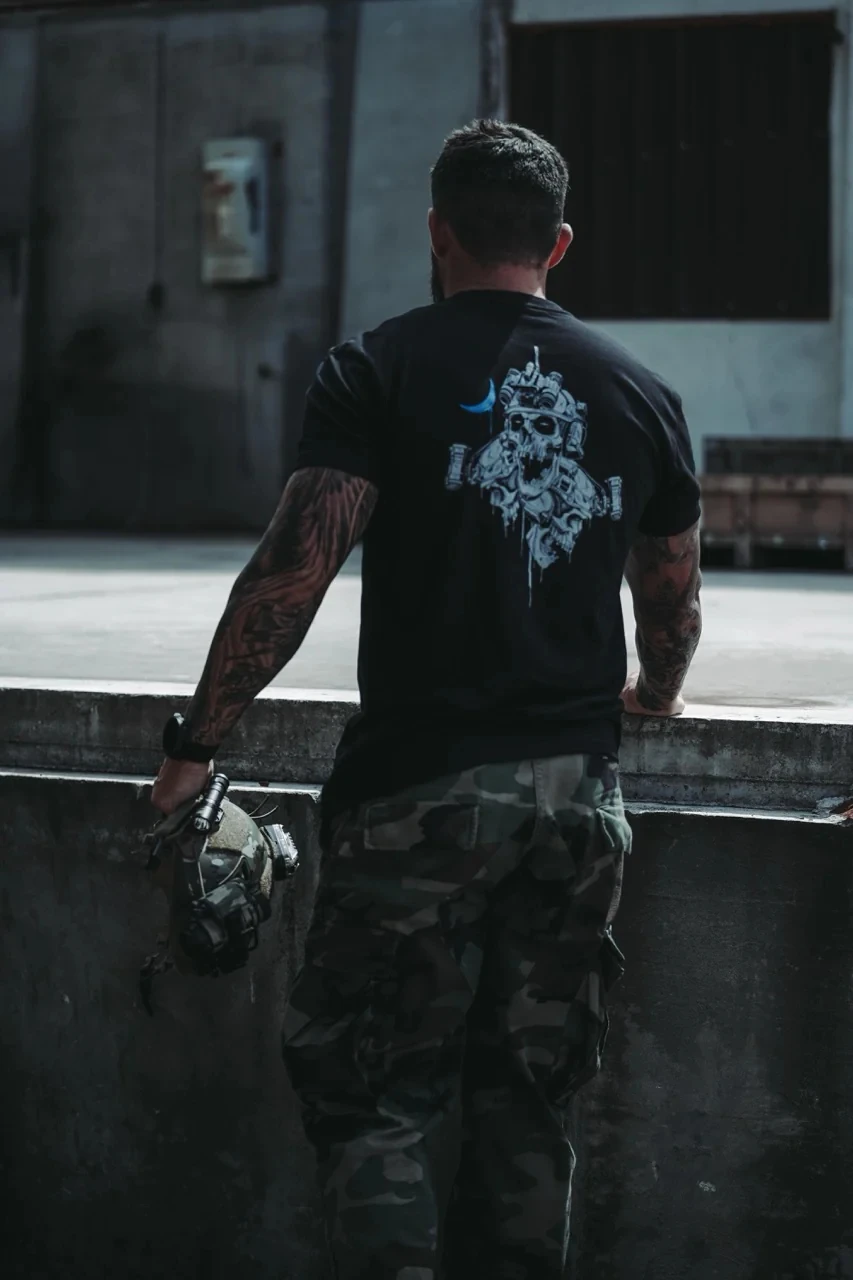Herrenbekleidung, übergroße taktische T-Shirts, Streetwear, 100 % Baumwolle, lockere Oberteile, atmungsaktiv, klassisches T-Shirt für Militärbegeisterte – Detail 8