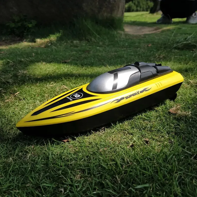เรือเร็วบังคับวิทยุ V333 2.4G - ความเร็วสูง 15 กม./ชม. เรือแข่งสีเหลือง ใช้งานได้ยาวนาน เหมาะเป็นของขวัญสำหรับเด็กและวัยรุ่น