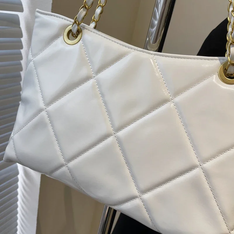 우아한 가죽 클래식 디자이너 파리 스타일 가방 트렌디한 크로스바디 핸드백 여성용 단색 레저 및 비즈니스용