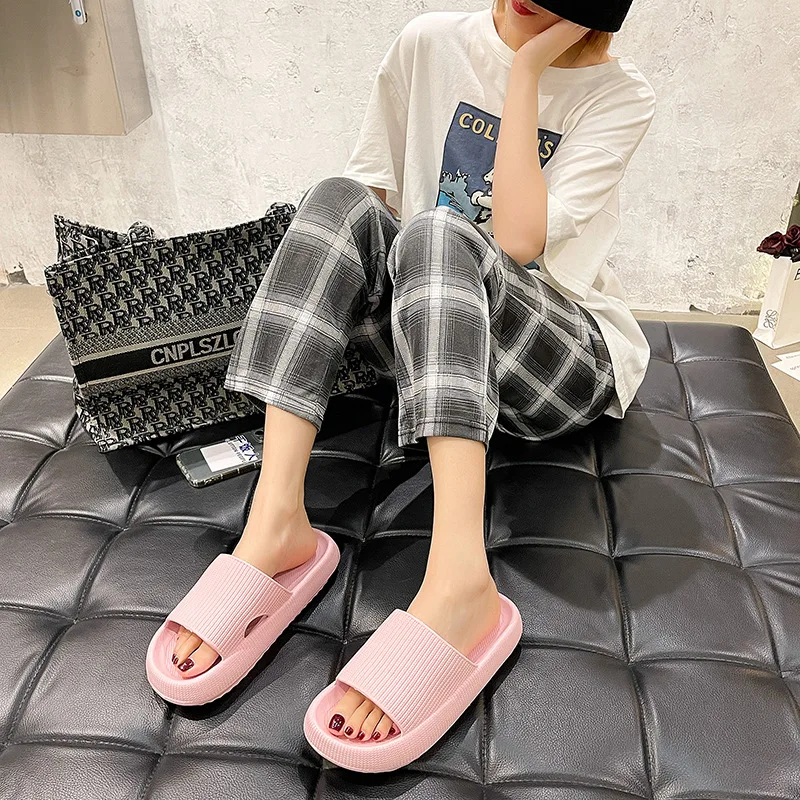 Women Thick Platform Cloud Slippers Summer Beach Eva Soft Sole Slide Sandals Leisure Men Ladies Indoor Bathroom Anti-slip Shoes