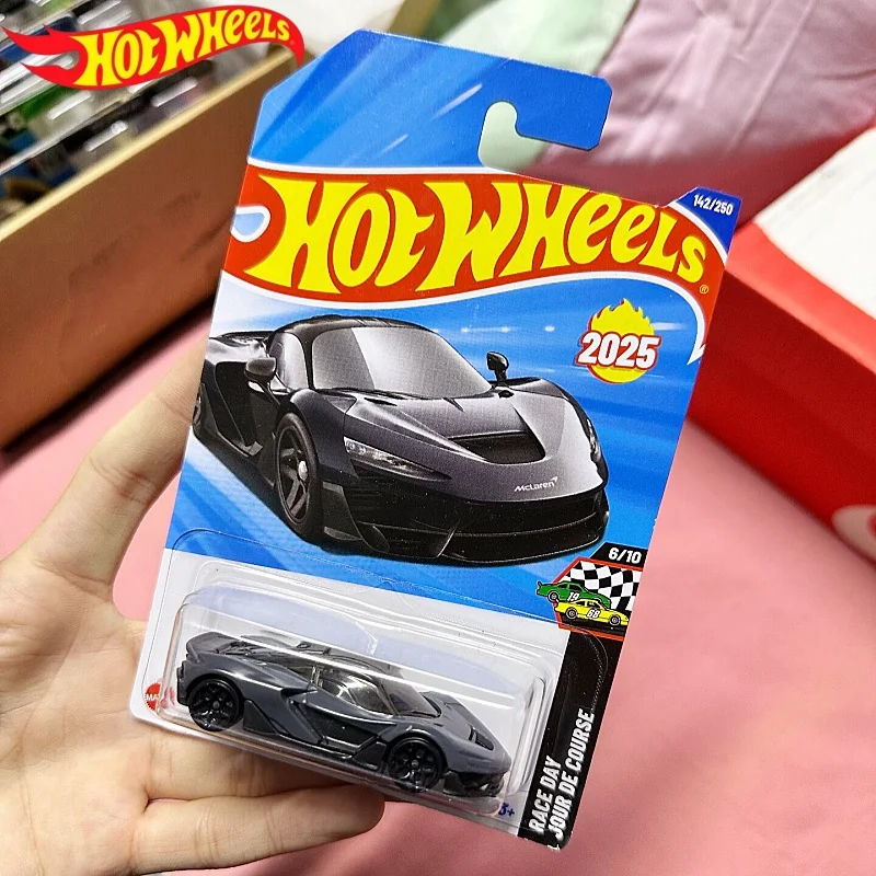 

Коллекционная модель автомобиля Hot Wheels McLaren W1 из литого сплава, масштаб 1:64, серия Race Day 2025, игрушка для детей, подарок