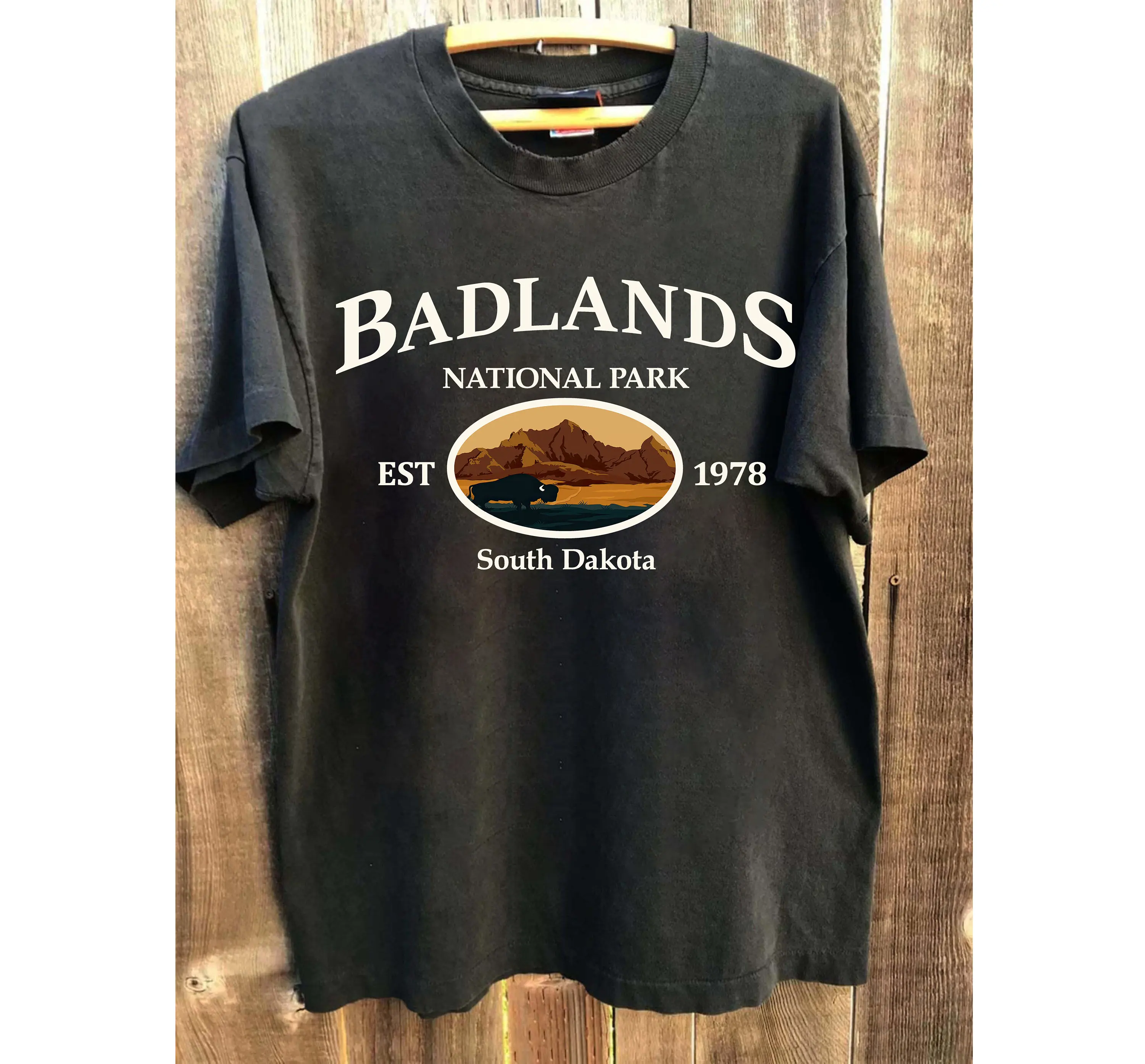 Badlands T Shirt Travel South DakotaT Retro Midcentury MinimalisT