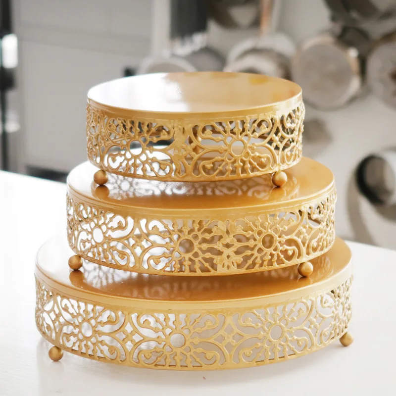 

3 Pieces Gold Round Cake Stand Set 3 Sizes Cupcake Pastry Candy Stand Metal Dessert Display Plateau Stand For Indoor Outdoor