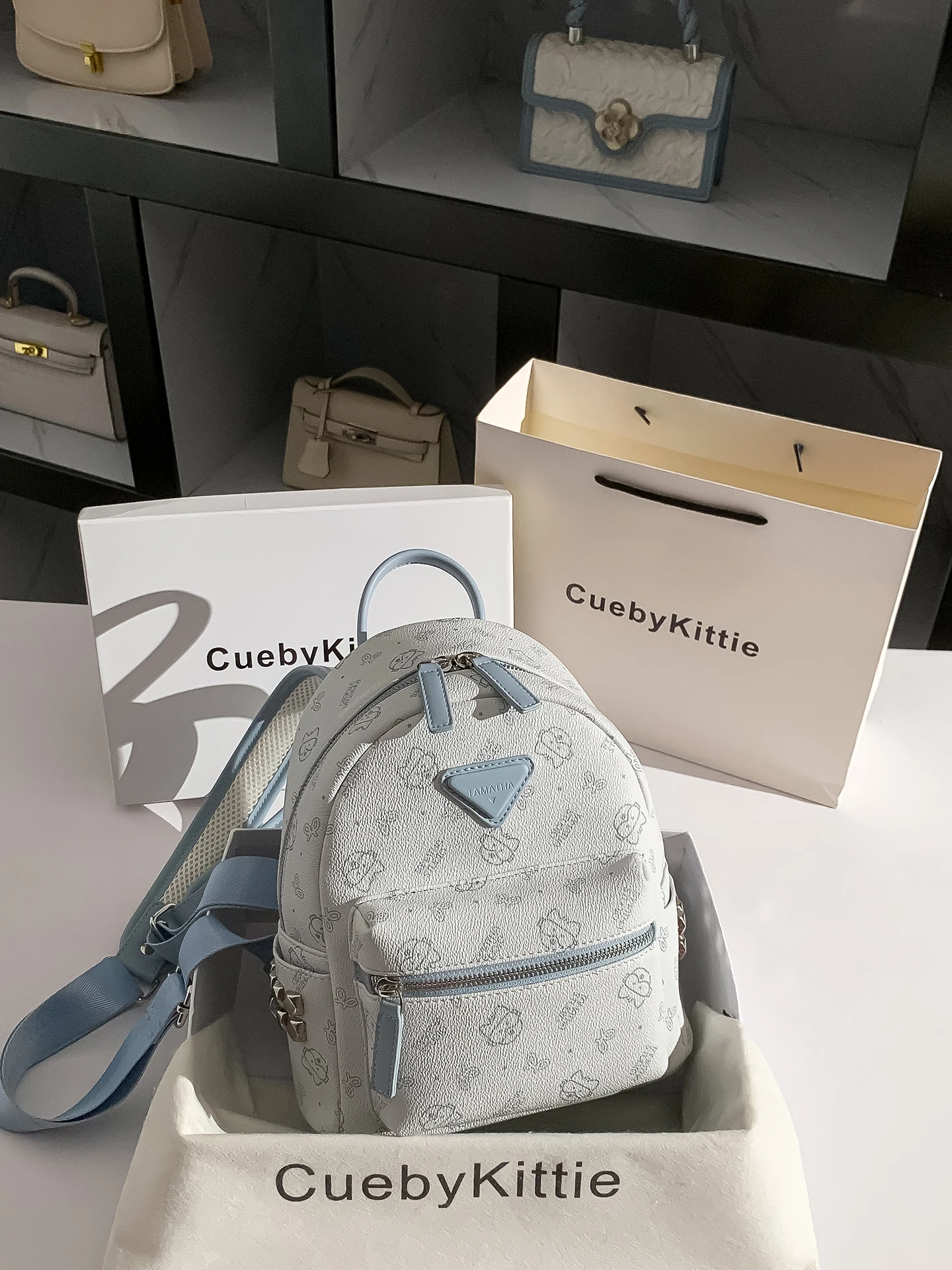 cueby-kittie-luxury-salt-blue-floral-print-women's-backpack-versatile-commuter-bag-stylish-casual-tote-bag-for-women
