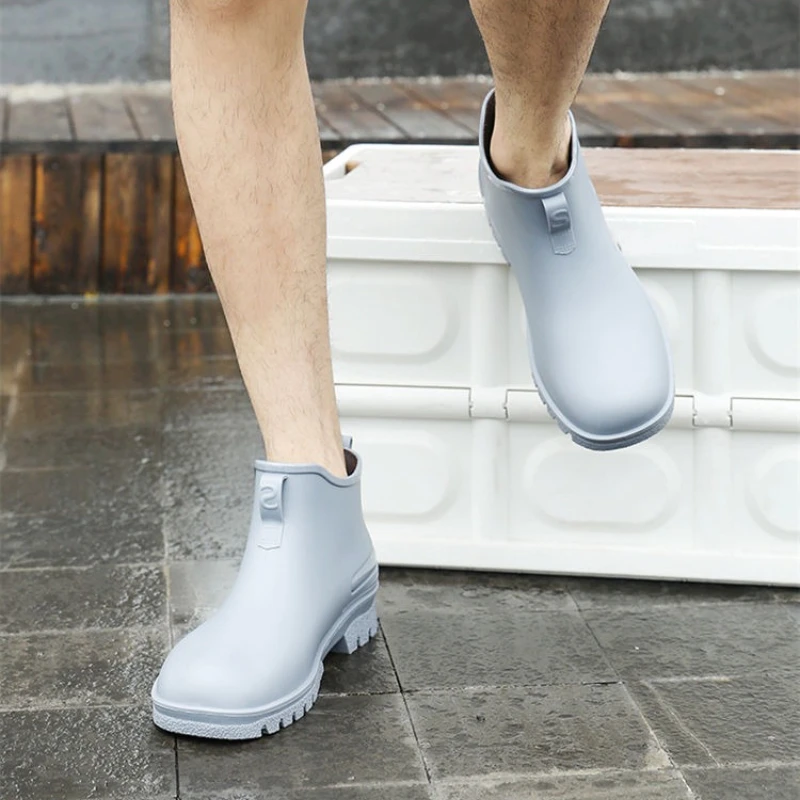 

Байкерская мотоциклетная однотонная короткая серая мужская обувь, резиновые сапоги, водонепроницаемые, для взрослых, с широкими пальцами, новые галоши, городские резиновые сапоги для мужчин