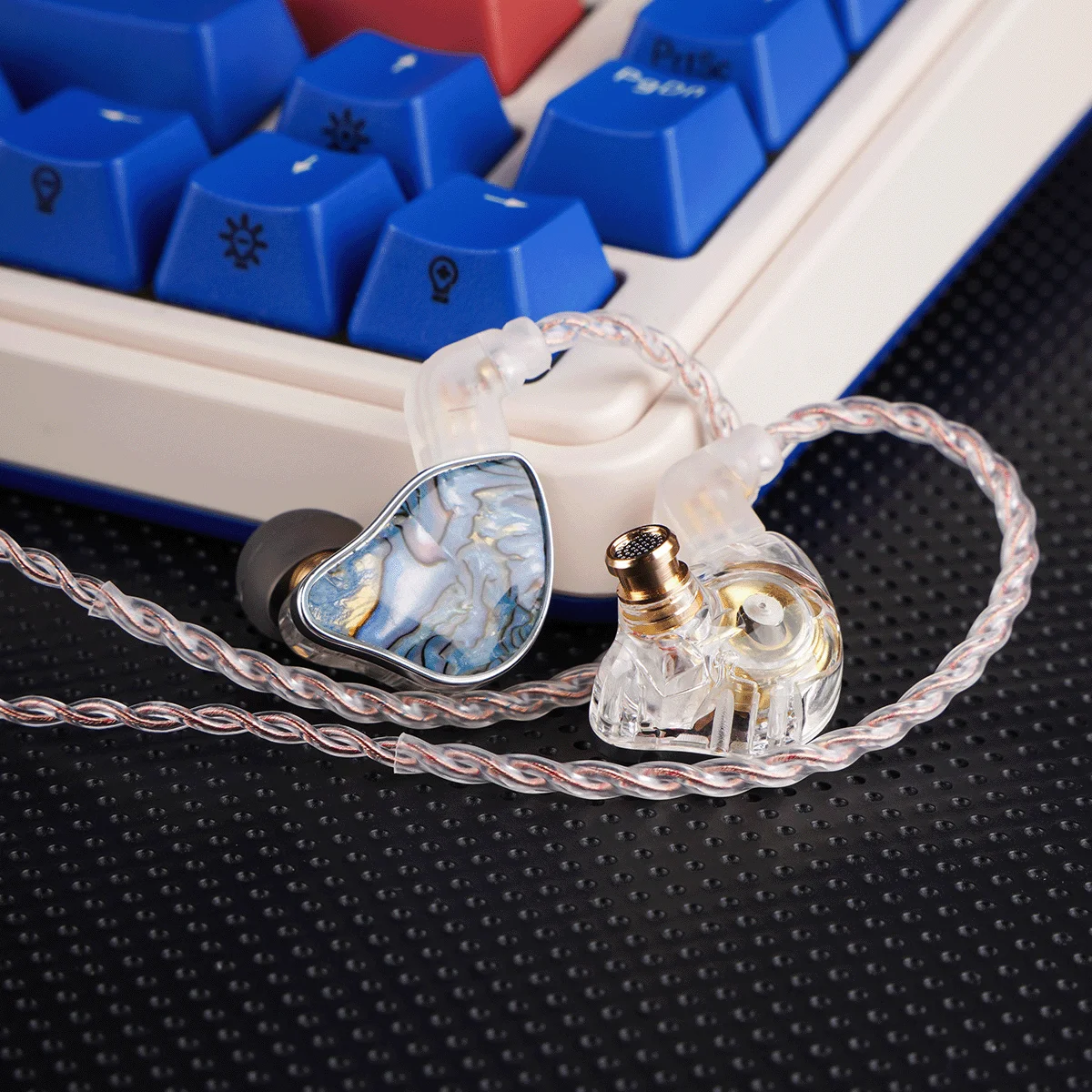 NICEHCK DB2 ميكروفون داخل الأذن سماعة مراقبة 1DD + 1BA سائق مزدوج هجين IEM HiFi الموسيقى ياربود 0.78 2Pin واجهة الصوتية باس Ea