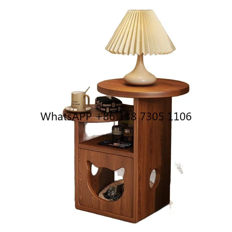 طاولة قهوة صغيرة ذات حافة صغيرة من الخشب الصلب على الطراز الشمالي أريكة بجانب السرير أرضية جديدة مستديرة إبداعية لإطار تسلق القط طاولة جانبية