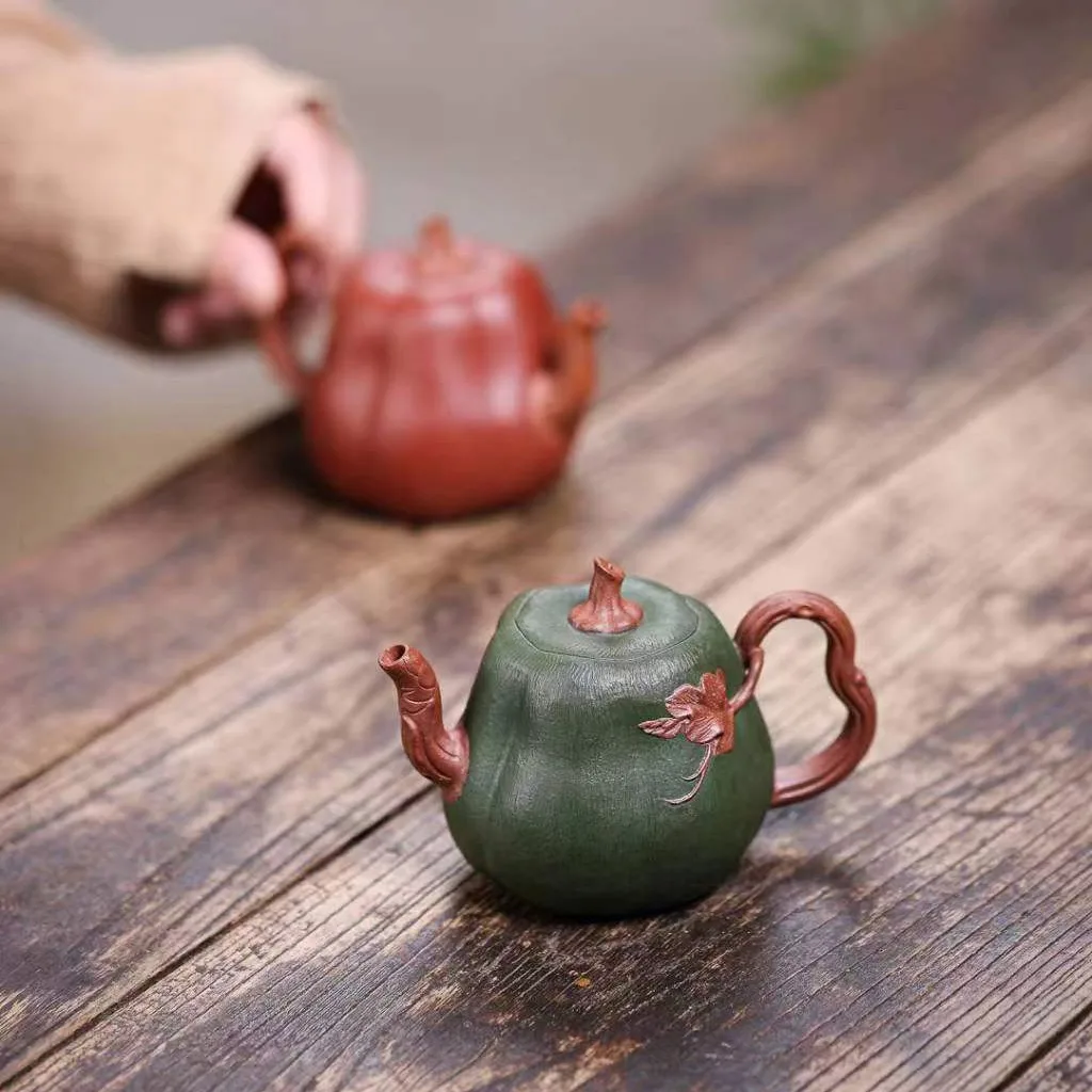High Quality Real Yixing Jasaho Zisha Clay Teapot Creative Boutique Supportable Bionic Flower Purple Pot Set