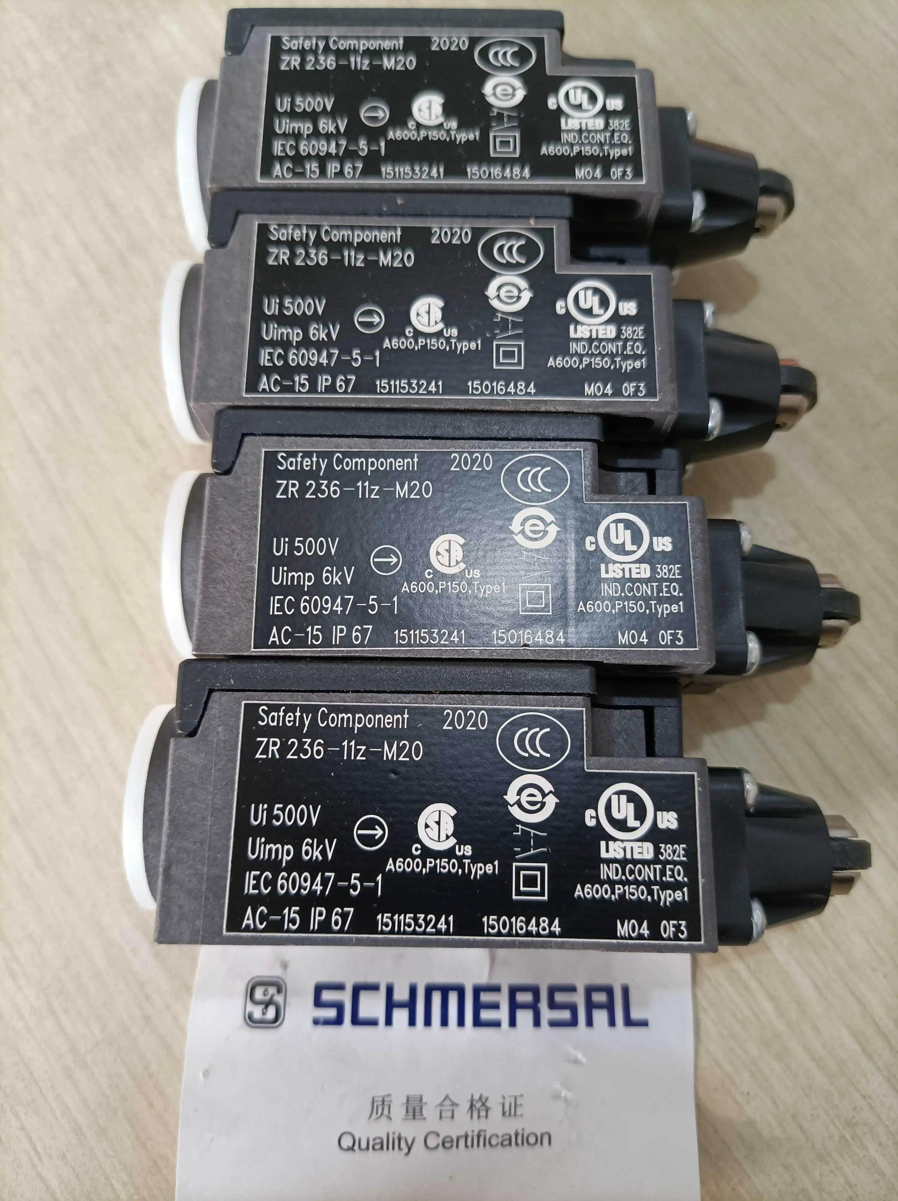 New original SCHMERSAL Limit switch ZR 236-11Z-M20  ZR 336-11Z-M20