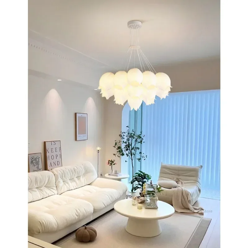 GHJUYIOL Linglan Flower Pendant Bedroom Light for Girls Modern Simple Living Room Master Light Children's Room Cream Wind Light