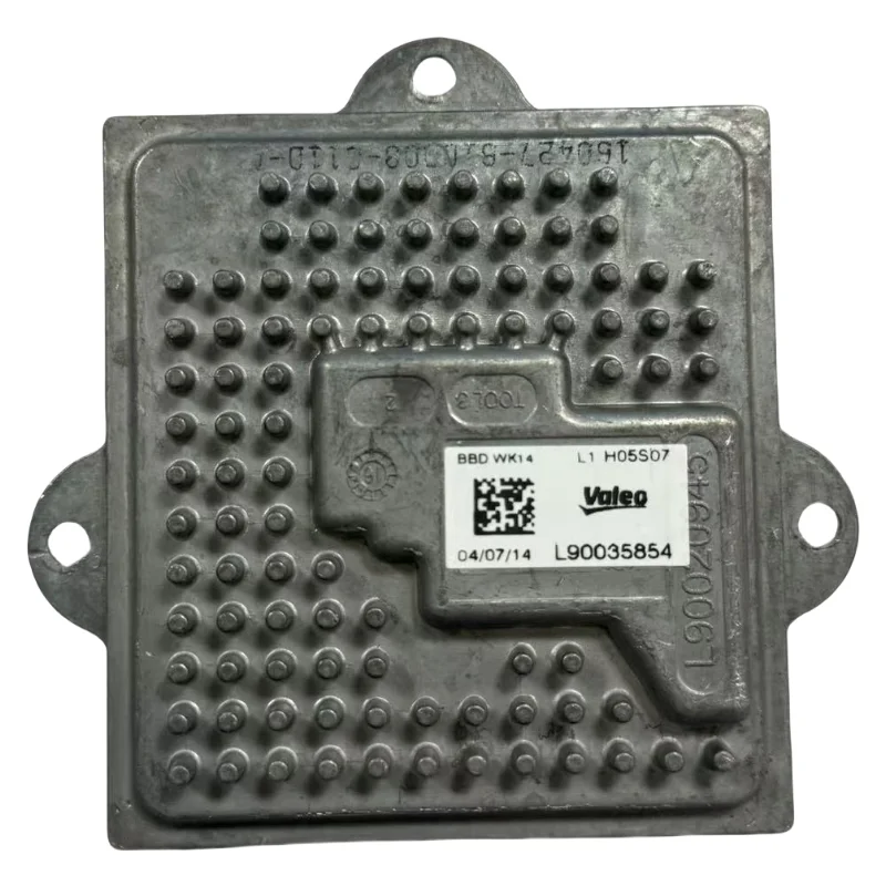 

L90035854 is suitable for Jeep Grand Cherokee LED module daytime running light control module.