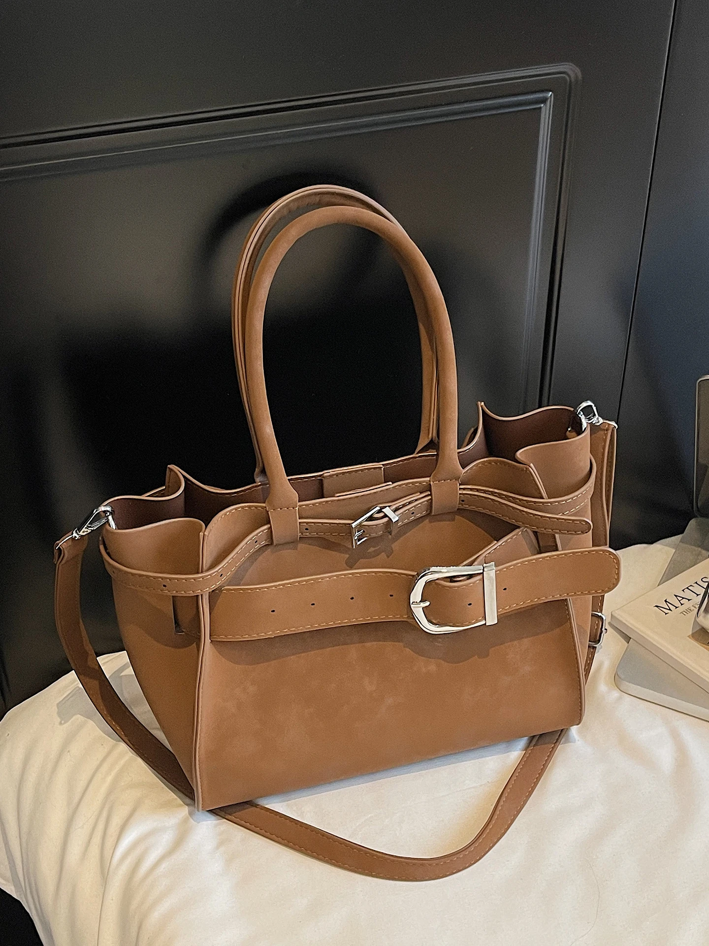 

Faionable Autumn Winter Tote Bag Women's Crossbody oulder Bag Worn on Hand New 2025 Sli Retro Color Rubbing Bag