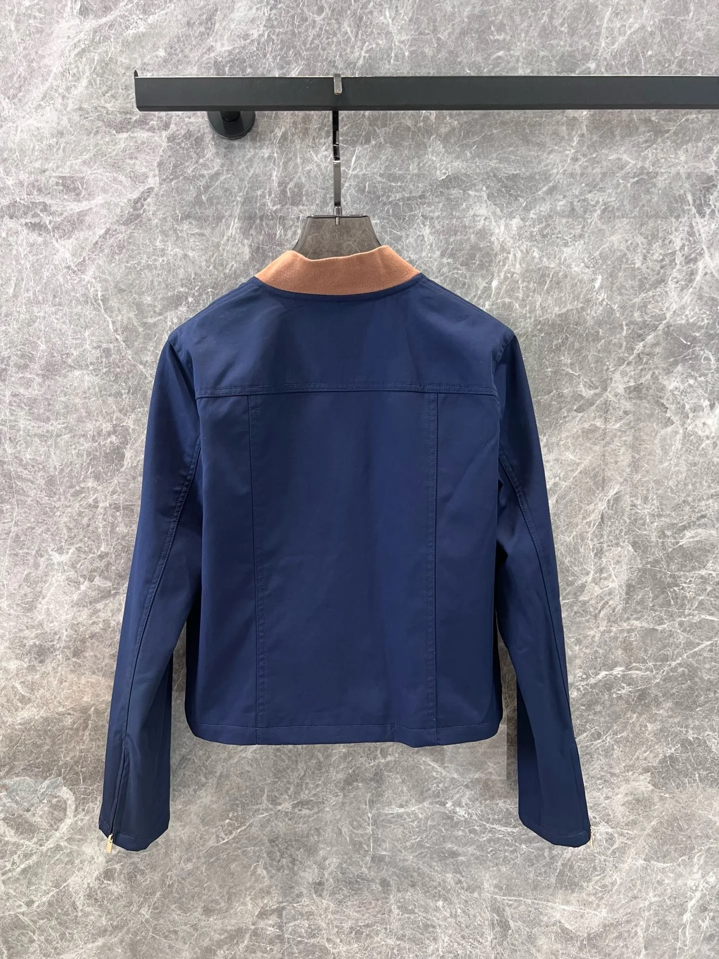 2024 Autumn And Winter New Pocket Micro Label Contrasting Collar Jacket, Personalized, Fashionable, Cool Girl