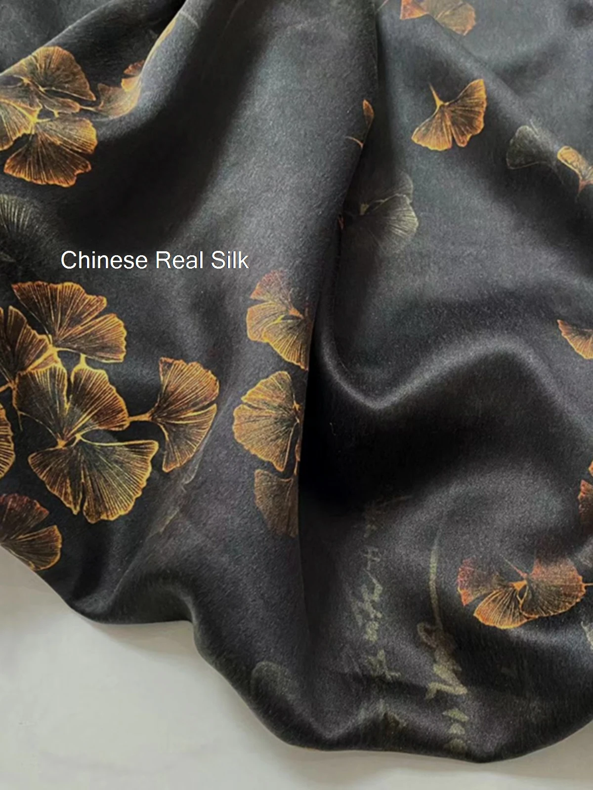 Heavy 50Momme Gold Ginkgo Fragrant Cloud Yarn Advanced Custom Cheongsam Hanfu Coat Fabric