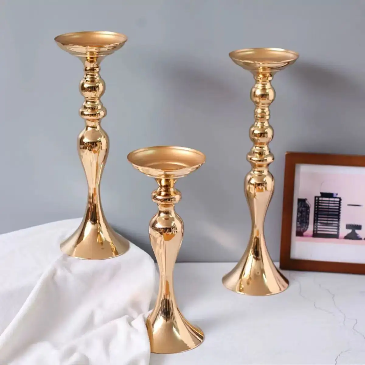 

Golden Metal Table Flower Stand Vase 3Pcs Candle Holder 22.2" Tall Wedding Centerpiece Party Event Hotel Decoration