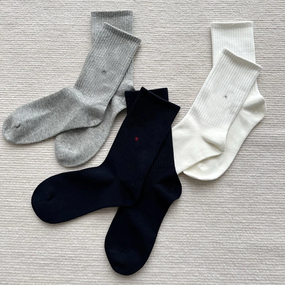 

Unisex Mid-Calf Embroidered Socks Three Pairs per Card Basic Color One Card Three Pairs of Socks for Men And Women