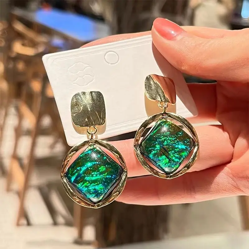Green Color Crystal Dangle Earrings for Women Flower Pendants Imitation Pearl Earrings Metal Leaves pendientes Party Gift