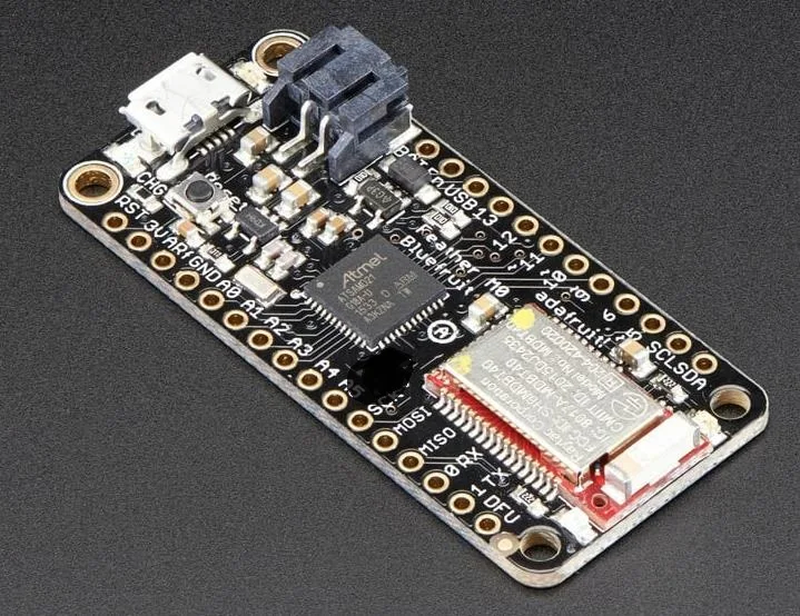

2995 Инструменты разработки Bluetooth (802.15.1) xx Feather M0 Bluefruit LE ESP