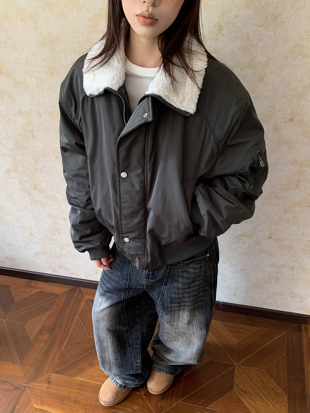 

Aket American Retro Lamb с бархатным воротником, хлопковая куртка, свободная теплая модная уличная одежда для мужчин и женщин