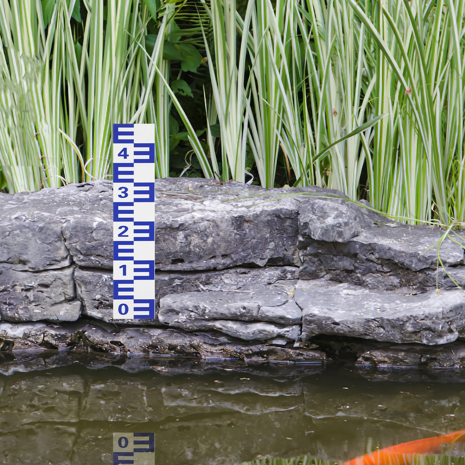 

2Pcs Water Level Gauge Self-Adhesive Reflective Water Level Measuring Sticker Aluminum Sheet Pool Pond Lake Indicator