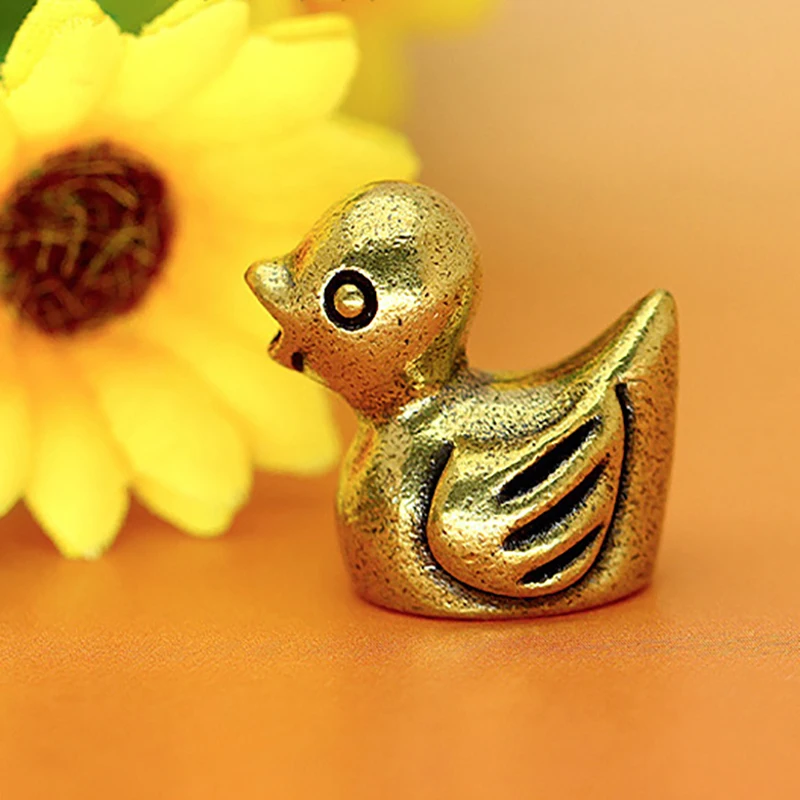 1Pc Mini Brass Duckling Ornament Home Desktop Coffee Table Decorations Antique Brass Crafts Vintage Sculpture