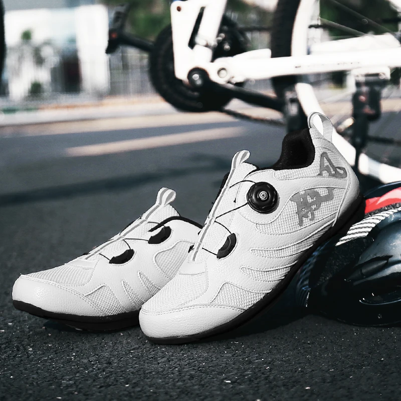 

New unisex leisure road mountain bike riding shoes four season anti slip mesh breathable outdoor leisure off-road riding shoes