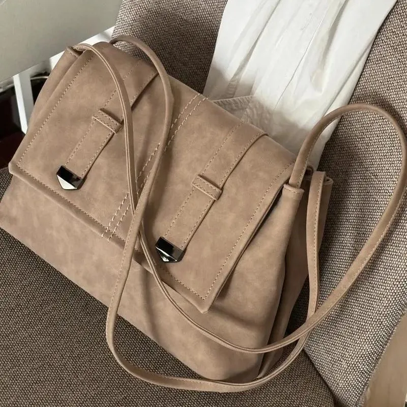 حمل حقيبة المرأة خياطة سعة كبيرة حقيبة كتف جلدية السيدات خمر عادية الشارع حقيبة تحت الإبط 2025 #3