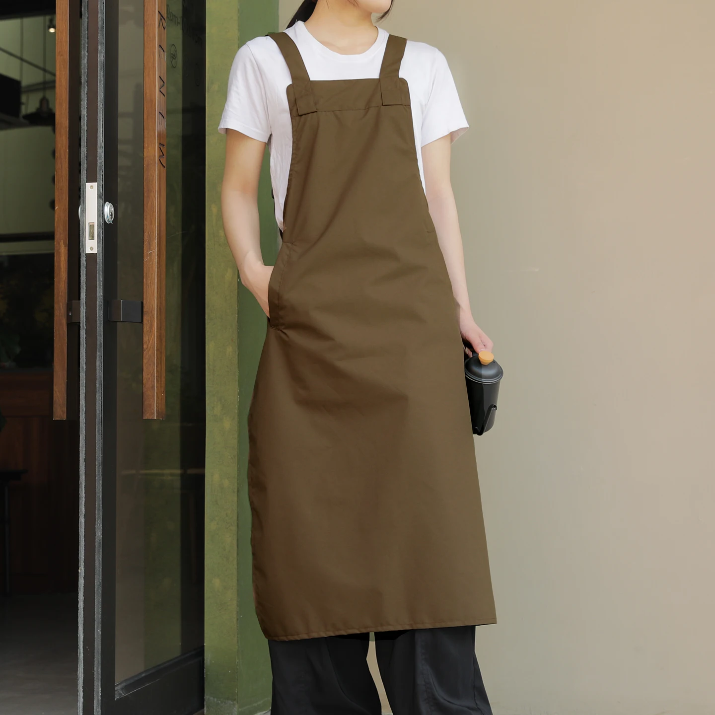 

Длинный легкий рабочий фартук для женщин и мужчин для взрослых с двумя карманами и плечевым ремнем для приготовления пищи на кухне, кафе, ресторана