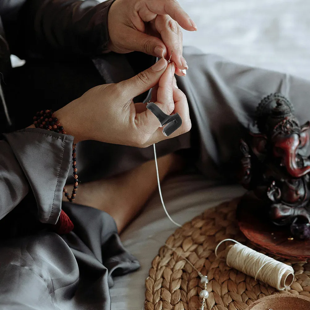 12Pcs Quilting Thread Cutter Ring Plastic Sewing Accessories for DIY Line Cutting Craft Knitting Yarn Fishing Tools view 5