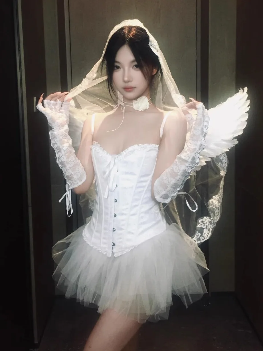 

Сексуальный костюм на Хэллоуин Pure Desire Devil Angel с тюлевой юбкой на бретельках для модных девушек в Китае 8-25 лет