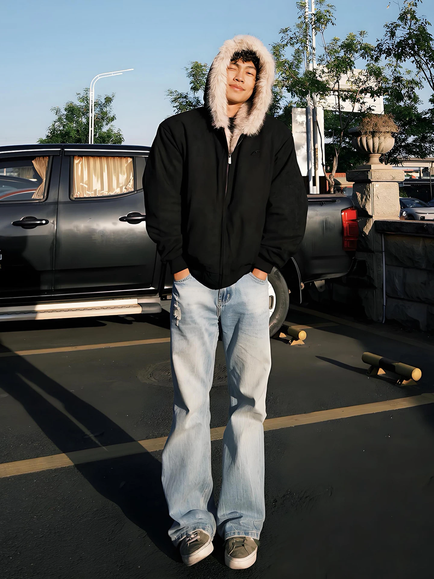 

Светло-голубые мужские джинсы с рваным узором в виде молнии, прямые, слегка расклешенные, длинные брюки в стиле ретро, американский дизайн, повседневные