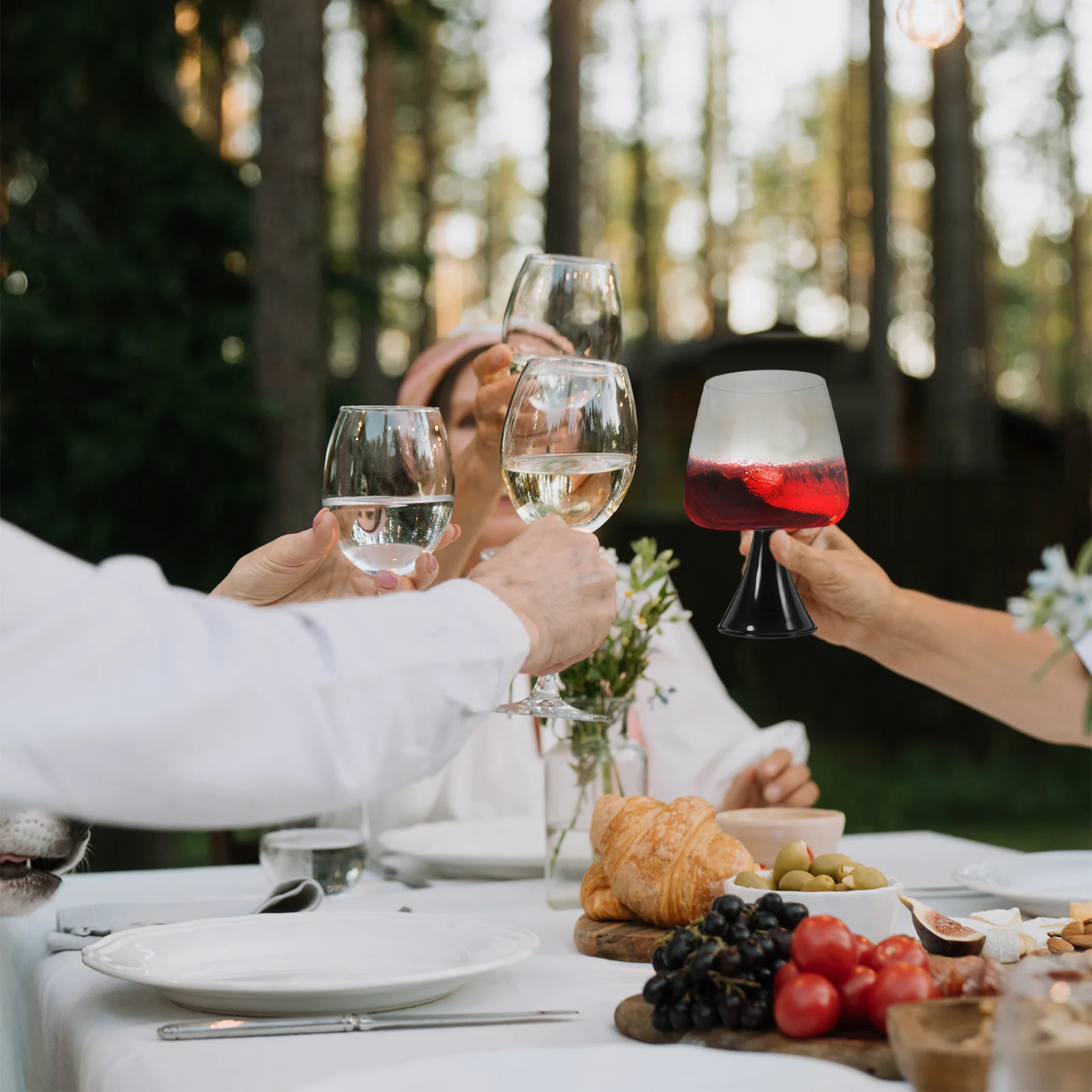 

Oblique Mouth Heat Resistant Glass Cup High Footed Design for Ice Cream Coffee Red Wine Party Wine Goblet Decorative Glassware