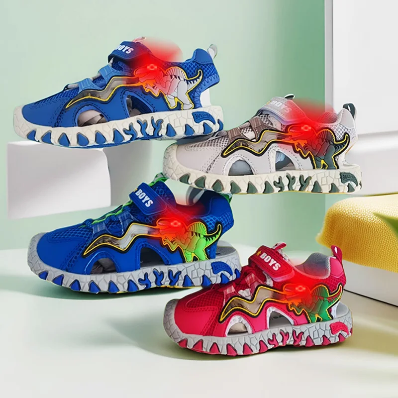 Dinosaur shoes boys summer new Flash Sandals Children Primary school children Baotou breathable beach shoes tide