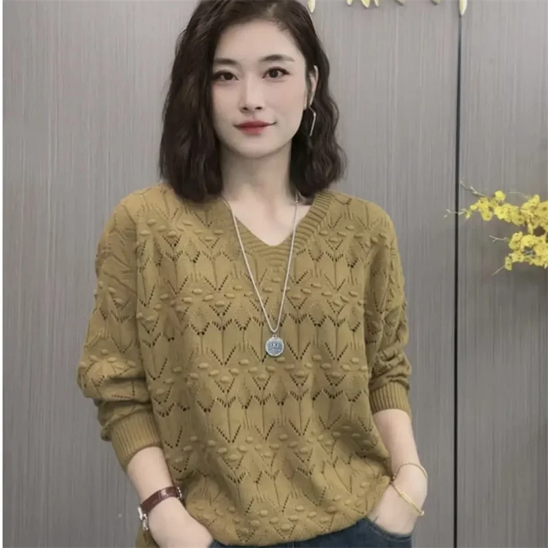 2024 High-End Coat Fashion Knitwear Sweater Women's Spring Autumn New Western Style Joker Top Age-Reducing Slim Blouse Ladies