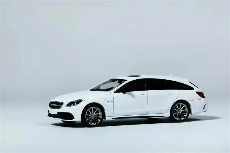 

KING MODEL 1:64 CLS63 shooting brake Limited999 Diecast Collector's Vehicle Model Car